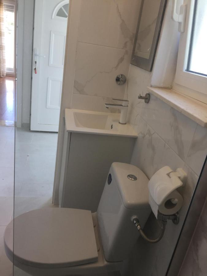 Apartment Remi, Penthouse With Balcony, Free Parking Marina Exteriör bild